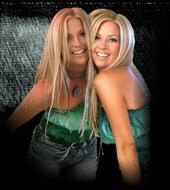 The Twins Dueling Pianos Show profile picture