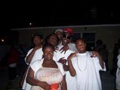 U LIVE BY THE GKUN U DIE BY YO OWN HOMMIES FUCK IT profile picture