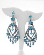 Dress Me Up Jewelry & Accessories Boutique profile picture