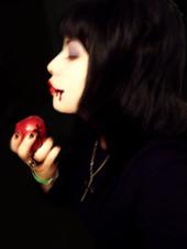 ^V^Snow White Queen^V^â€ Â© profile picture