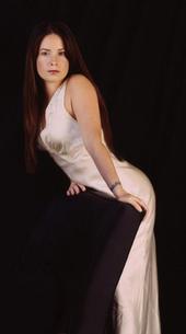 holly_marie_combs_1973