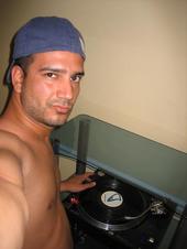 DJ Vikk profile picture