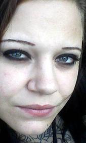 (Â¯'â€¢Â¸Â·'Â¯)evÃ­(Â¯'Â·Â¸â€¢'Â¯) profile picture