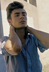 Zac Efron profile picture