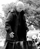 Thich Nhat Hanh profile picture