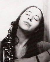 Aryane, saxophoniste ambulante profile picture