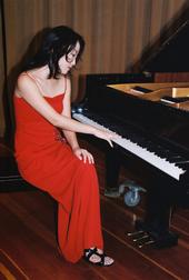 Ying Zhang - Pianist profile picture