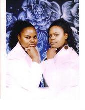 ME ON YA RIGHT LIL SIS ON DA LEFT profile picture