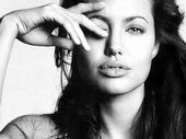 Angelina Jolie profile picture