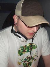 DJ RFL (Sistruct) profile picture