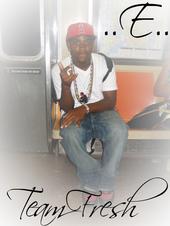 ..E.. READii 4 ' 08 {TEAM FRESH}FRESHH N PEACE profile picture