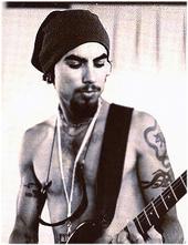 Dave Navarro profile picture