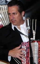 Reyes Accordions profile picture