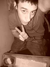 Kyle™{iis taking a break from Myspace} profile picture