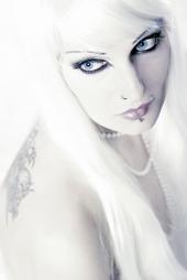 â€ Tinaâ€  profile picture