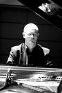 - Andrew Chubb - composer & pianist profile picture