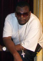 REGGIE RICH profile picture