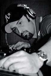 dj johnny light profile picture