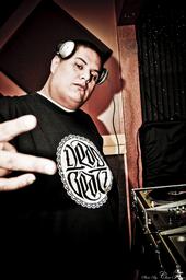 Dj PrOsP3kT dEaDBeAtBaSe! eAstLoS RaDio ShOw!! profile picture