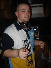 DJ GIZ’MO - SHOWTIME - RADIO K.I.F (97.8 FM) profile picture