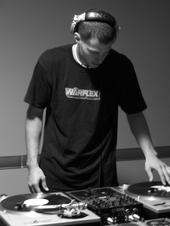 DJ Simple profile picture