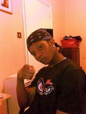 myspace ting is fukd up manz nt 18 cuz 17 get me profile picture