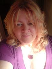 Dolly Daydream is engaged (",) profile picture