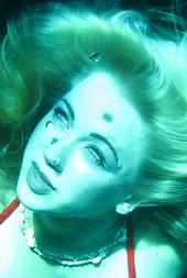 Mermaid Karri/ underwater model profile picture