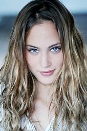 Nora Arnezeder profile picture