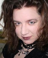 Cecille Ravencraft Horror Author and show-off profile picture