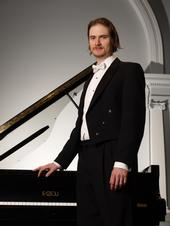 Derek Yaple-Schobert,piano profile picture