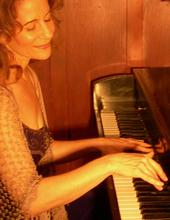 Mariah Parker â€” composer, pianist, santur profile picture